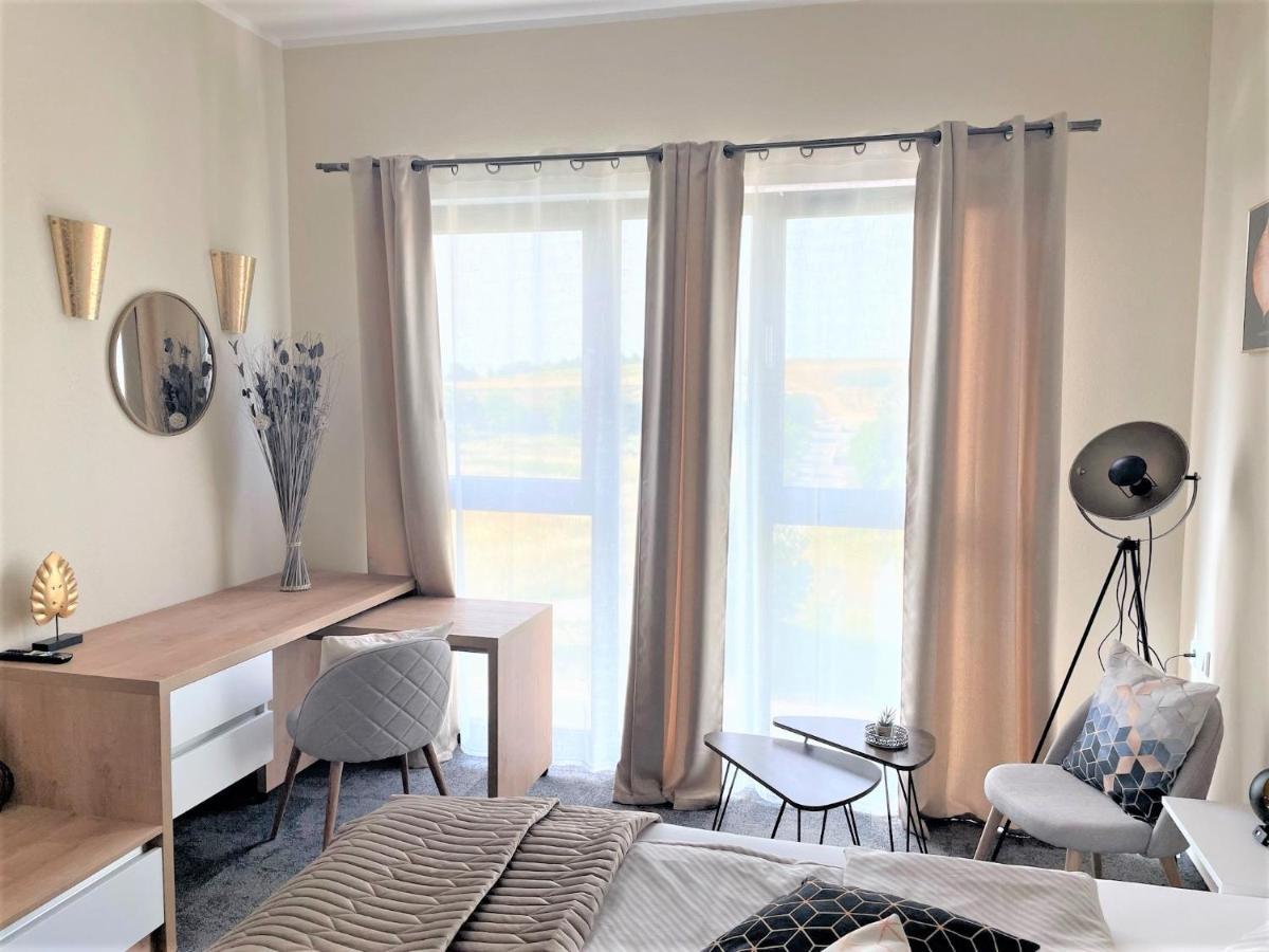 Likedaheim Apartments Rosbach vor der Hohe ภายนอก รูปภาพ